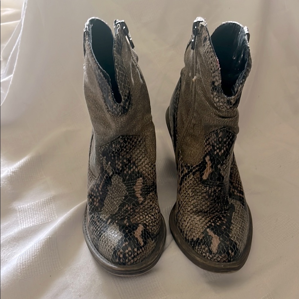Stylish Snakeskin Ankle Booties